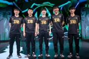  法甲全明星阵容后卫线换血  