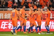  法甲揭幕战卫冕冠军险胜升班马  