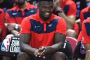  鹈鹕状元首秀惊艳砍30+10  